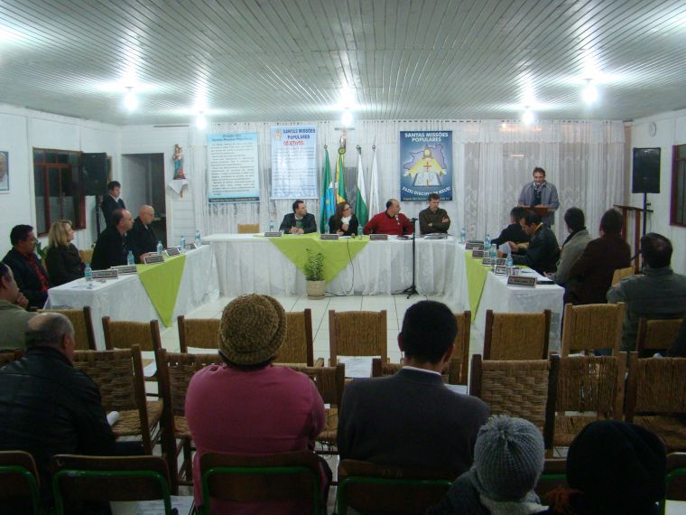 Comunidade do Bairro Jardim Panorama prestigiam sessão itinerante da Câmara Municipal de Laranjeiras do Sul.