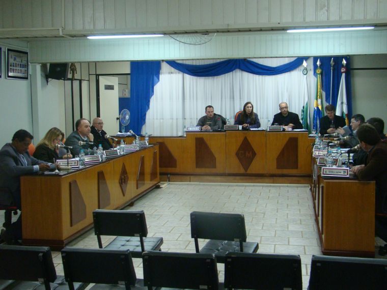 Vereadores aprovam Projeto autorizando município doar terreno para a Caixa Econômica Federal construir 60 moradias em Laranjeiras do Sul