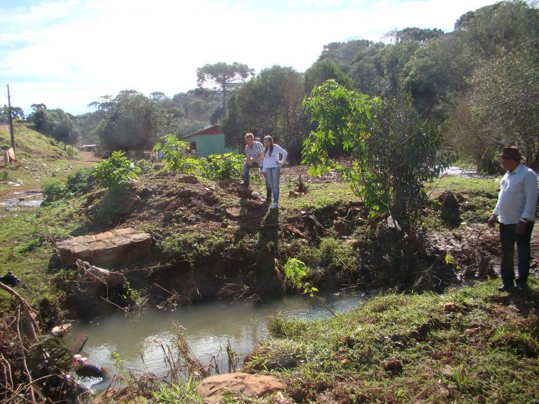 Vereadores solicitam melhorias na Vila São Miguel
