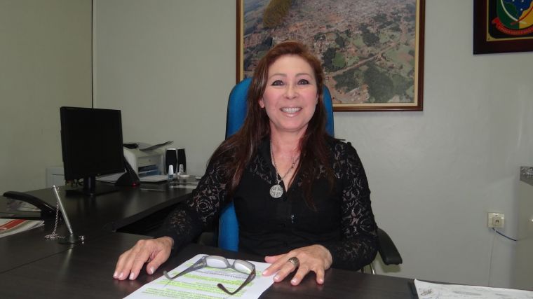 Vereadora solicita que Farmácias voltem atender em forma de plantão durante a madrugada