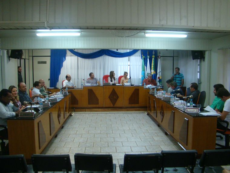 Pauta cheia na sessão desta segunda-feira(27) dos vereadores