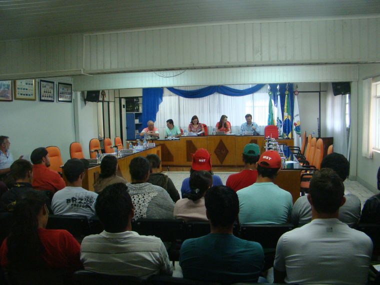 Vereadores recepcionaram na manhã de hoje(14) o Superintendente do Incra no Paraná