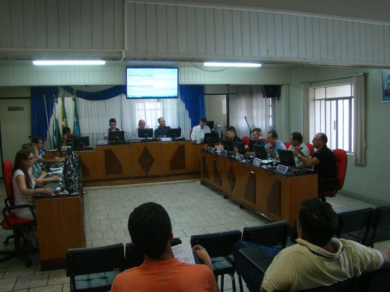 Destaques da sessão extraordinária do dia 17 de dezembro da Câmara de Vereadores de Laranjeiras do Sul