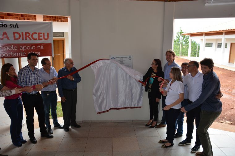 Vereadores participam de inaugurações da Escola Municipal Professora Terezinha Maria Moretto Andreetta e Quadra Poliesportiva do Aluísio Maier