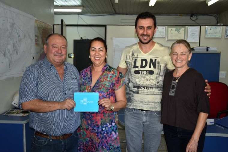 Vereadores recebem o convite para inauguração do Centro Médico Hospitalar São Lucas