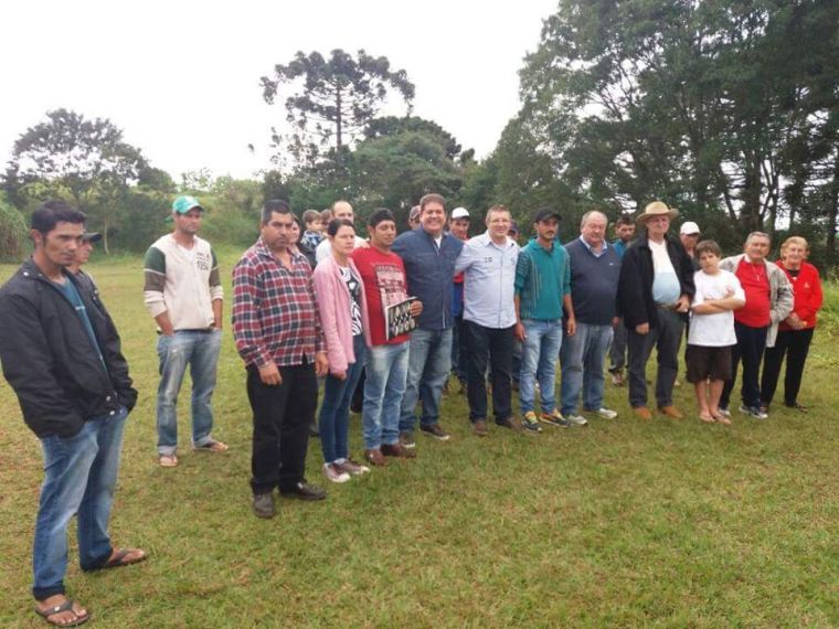 João Badotti participa de reunião com moradores do Panorama