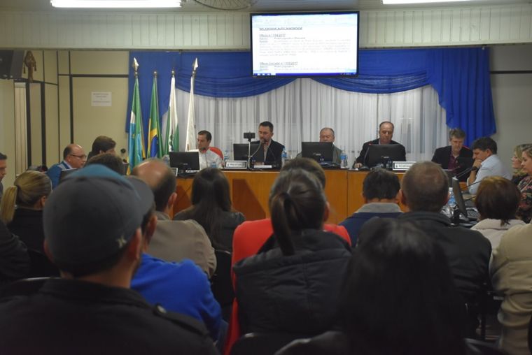 Câmara de Laranjeiras realiza sessão ordinária 018/17
