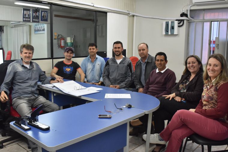 Reunião das Comissões debate cinco projetos de lei
