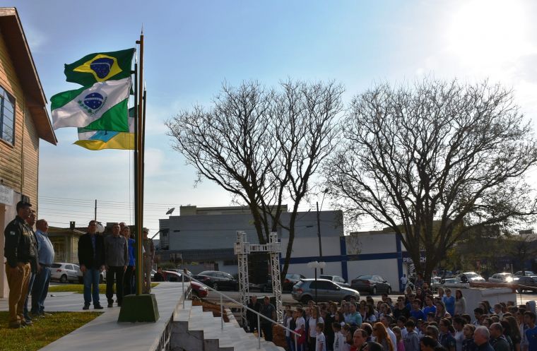 Ato Cívico marca abertura da Semana da Pátria em Laranjeiras
