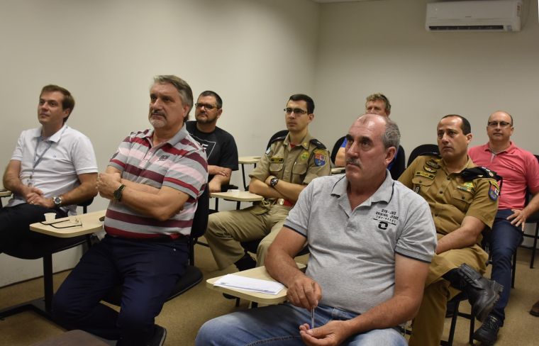 Comuttram e Detran/PR debatem sobre municipalização do trânsito