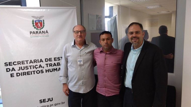 Em Curitiba, Marcio dos Alexandre solicita construção de centro comunitário