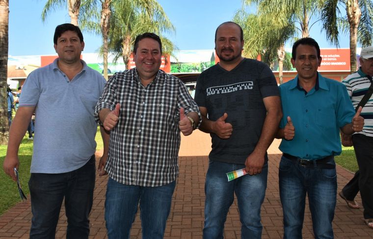 Vereadores visitam Show Rural