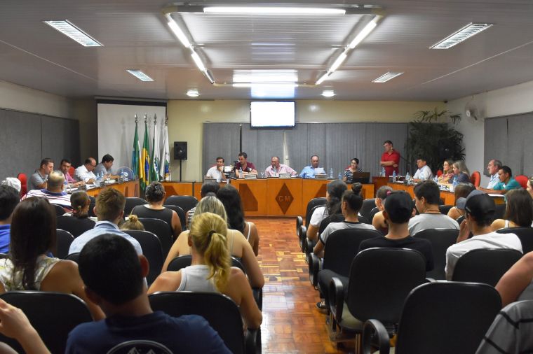 Vereadores recebem direção da Escola José Marcondes Sobrinho
