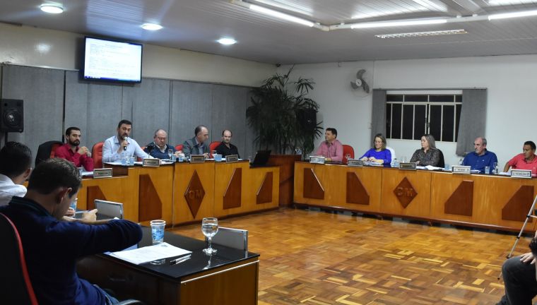 Câmara de Laranjeiras realiza sessão ordinária 017/2018