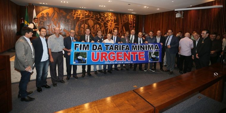 Vereadores representam legislativo em audiência sobre tarifa mínima da Sanepar