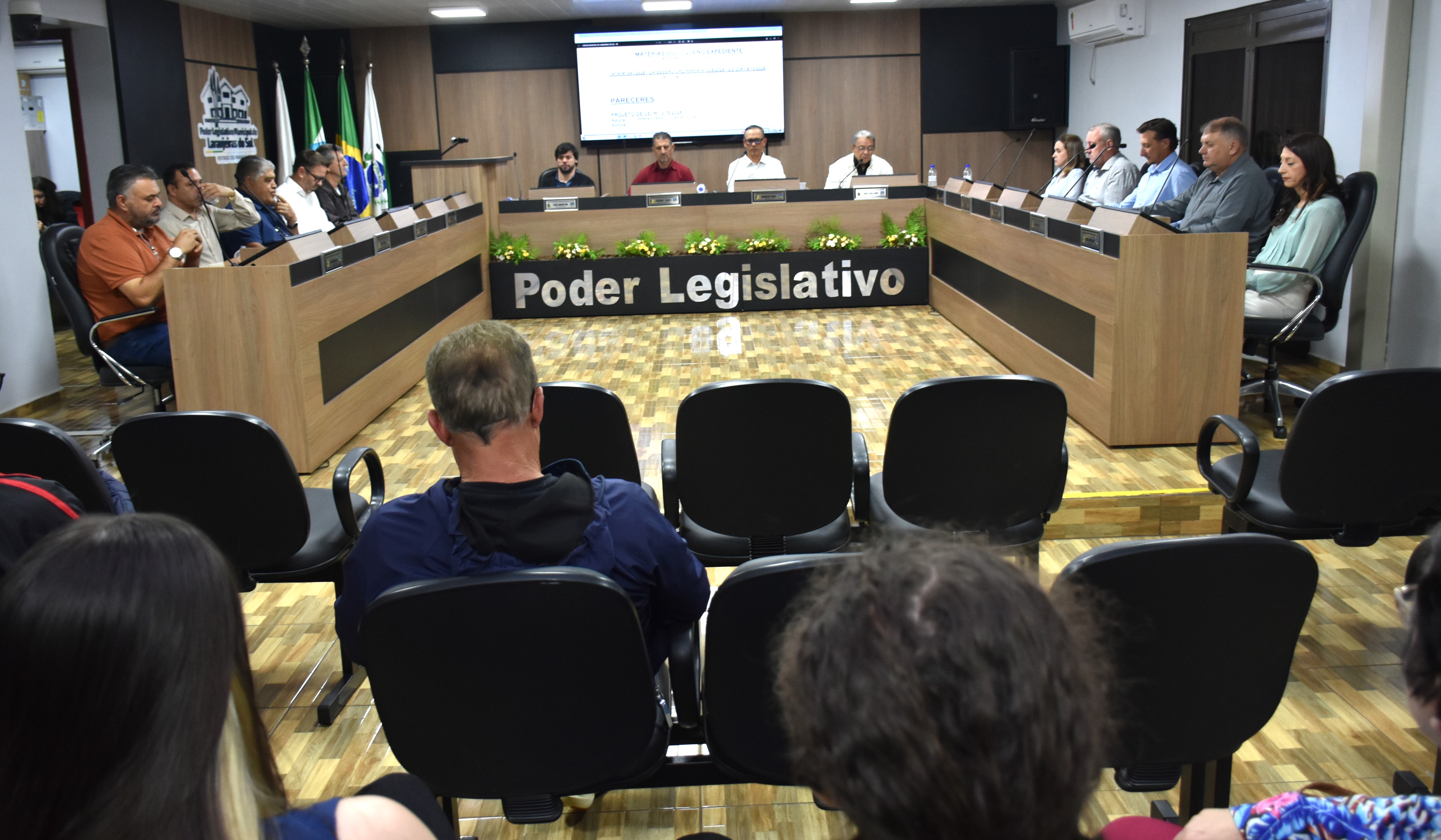 Câmara de Laranjeiras do Sul aprova empréstimo de R$ 20 milhões, projetos da saúde e moção à Justiça Eleitoral na 36ª Sessão Ordinária